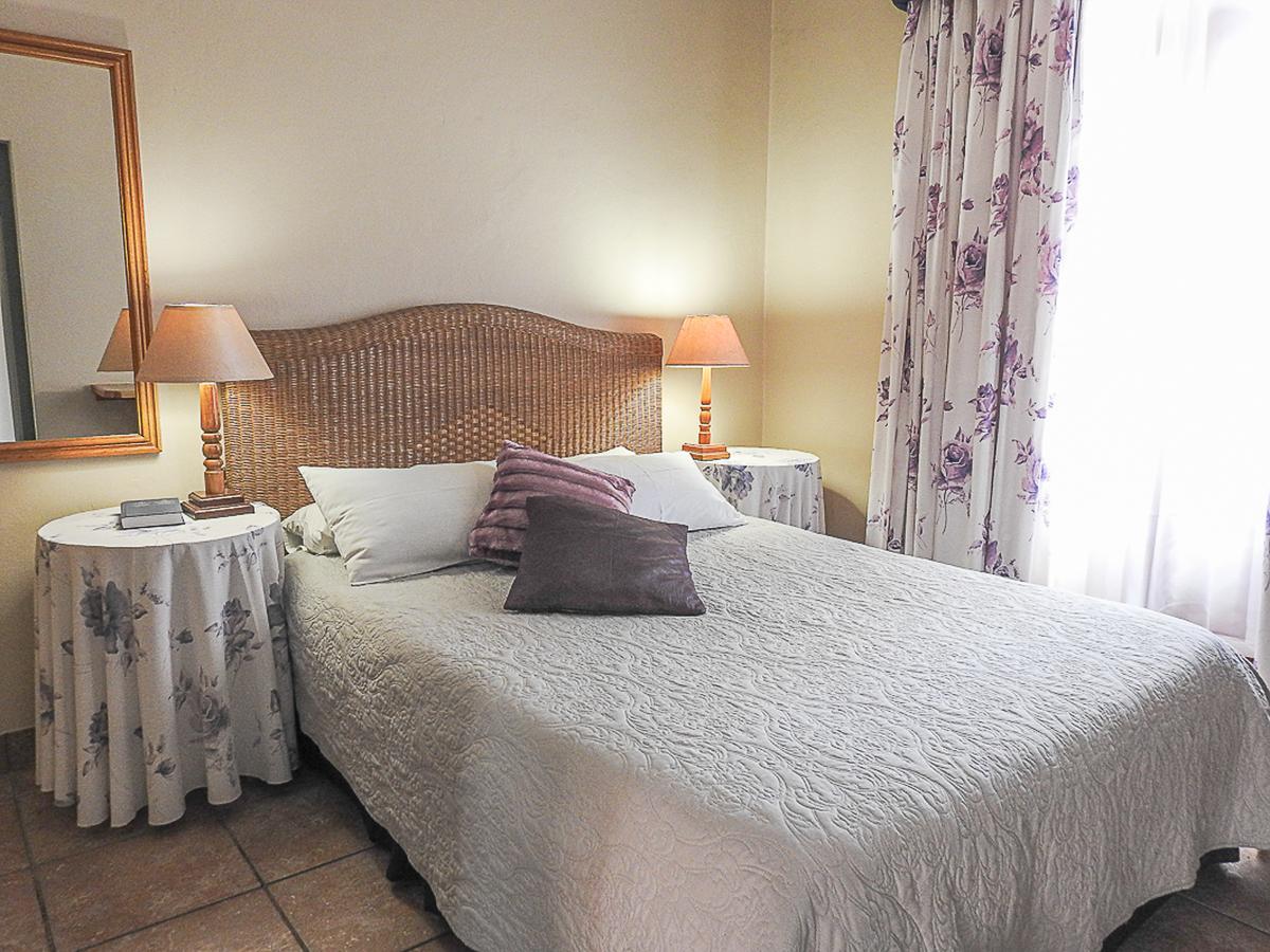 Mosselbay Backpackers Ostello Mossel Bay Esterno foto